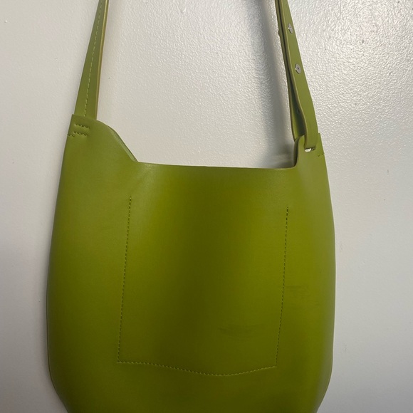 Everlane Cactus Leather Hobo Bag - Picture 3 of 13